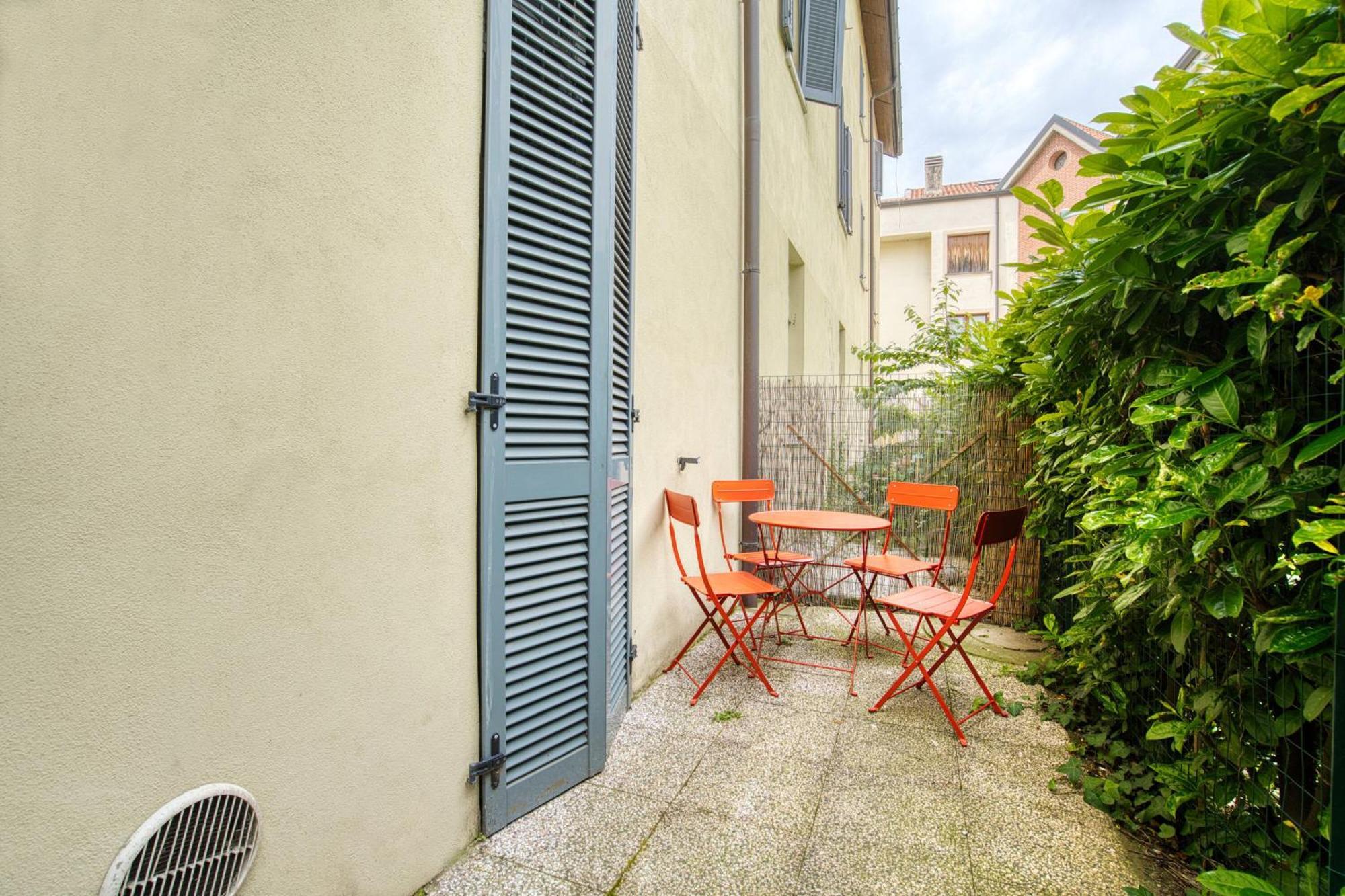 Dieghouse - Monolocale Con Cortile In Corte Lombarda Vicino Al Centro Монца Экстерьер фото