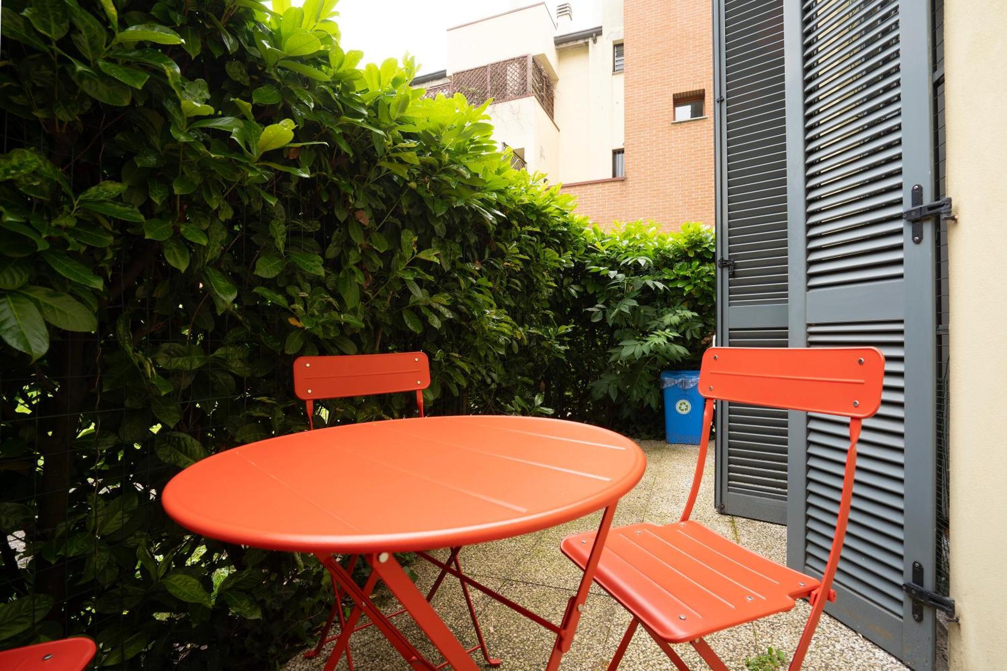 Dieghouse - Monolocale Con Cortile In Corte Lombarda Vicino Al Centro Монца Экстерьер фото